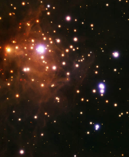 Imagen única en tres bandas del infrarrojo cercano del cúmulo estelar y su nebulosa asociada RCW 41.