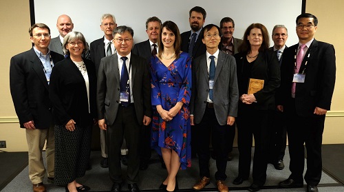 Foto de los directivos de KASI, NSF, AURA y Gemini en el acto de firma de Corea.