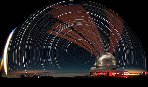 Gemini North telescope with laser beam (long exposure, May 21, 2010).